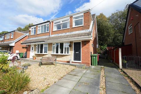 Mendip Close, Horwich, Bolton 3 bed semi