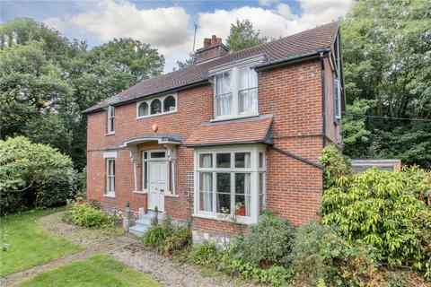 Leycroft Close, Canterbury, Kent, CT2 4 bed detached house for sale