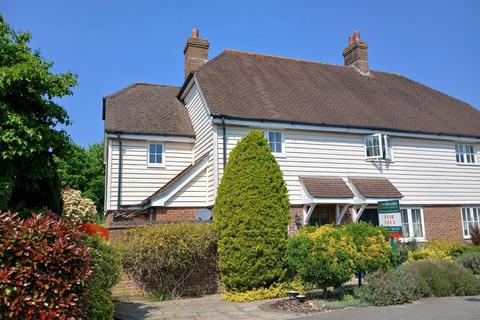 Penfold Grange, Billingshurst 3 bed end of terrace house for sale