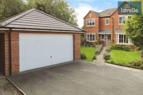 Chatsworth Close, Laceby DN37 4 bed detached house for sale