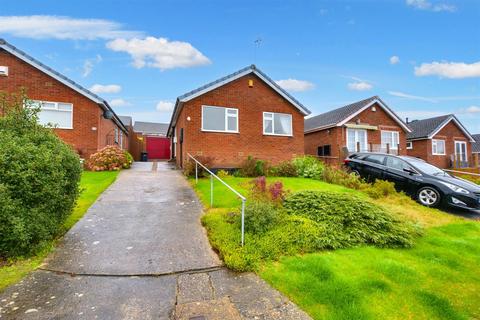 Hinsley Close, Arnold, Nottingham 2 bed detached bungalow for sale