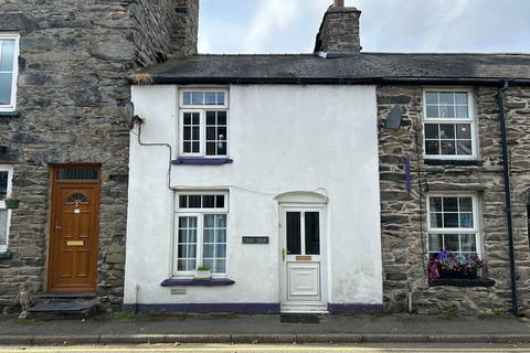 Heol Aran, Bala 2 bed terraced house for sale