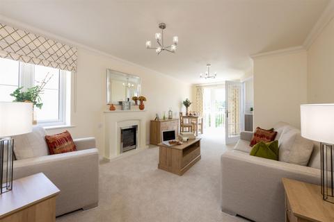 Colebrooke Lodge, Prices Lane... 2 bed flat for sale