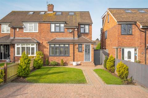 4 bedroom semi-detached house for sale