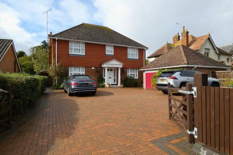 West Mersea, CO5 8RB 5 bed detached house for sale