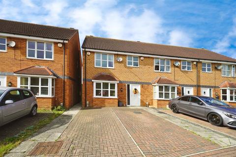 Tyrell Oaks, Hedon, Hull 3 bed end of terrace house for sale