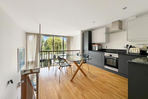 Riverside, Cambridge CB5 2 bed apartment for sale