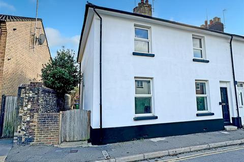 Albert Road, Littlehampton BN17 2 bed end of terrace house for sale