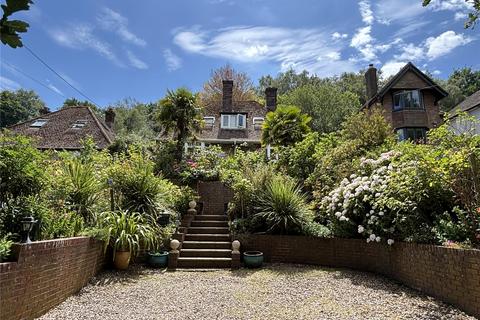 Linchmere Road, Haslemere, Surrey, GU27 3 bed detached house for sale