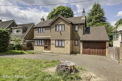 Paynesfield Road, Tatsfield TN16 4 bed detached house for sale