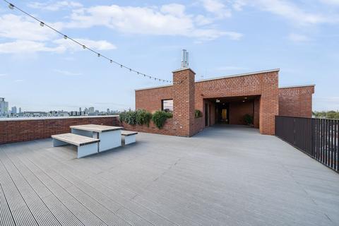 Varcoe Road, London, SE16 1 bed flat for sale