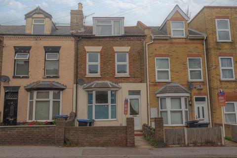 Boundary Road, Ramsgate, CT11 3 bed terraced house for sale