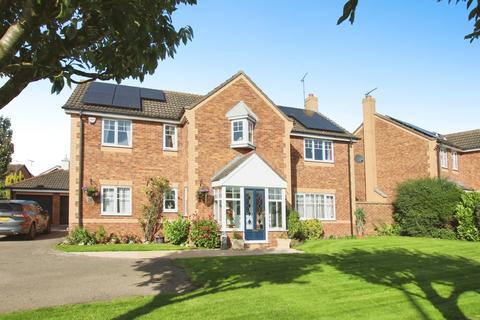 Driffield, East Riding Of Yorkshire YO25 4 bed detached house for sale