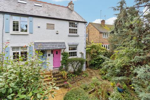 Gravel Hill, Gerrards Cross SL9 2 bed end of terrace house for sale