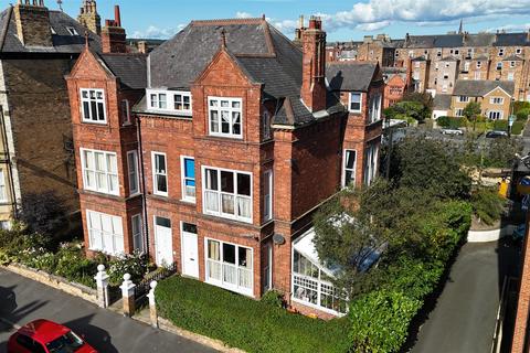 Avenue Victoria, Scarborough 9 bed block of apartments for sale