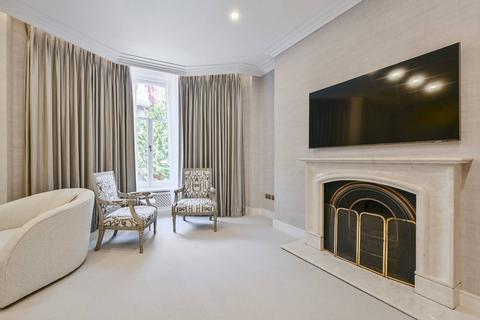 Transept Street, Marylebone, London, NW1 3 bed flat for sale