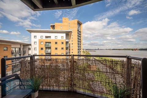 Inverness Mews, Galleons Lock, E16 2 bed apartment for sale