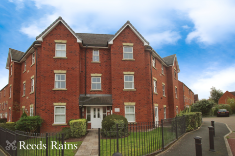 Quins Croft, Lancashire PR25 2 bed apartment for sale