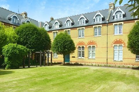 Aston Close, Hertfordshire WD24 2 bed flat for sale