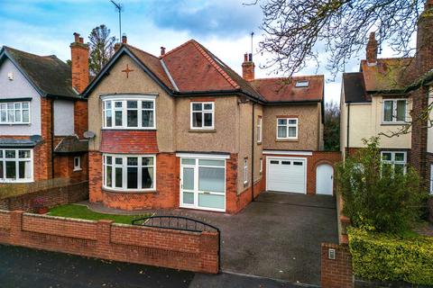 Shaftesbury Road, Bridlington 5 bed detached house for sale