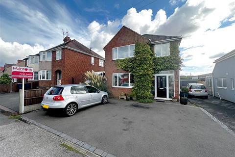 Heath End Road, Nuneaton 3 bed detached house for sale