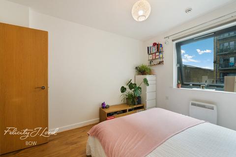 Thomas Fyre Drive, London, E3 1 bed apartment for sale