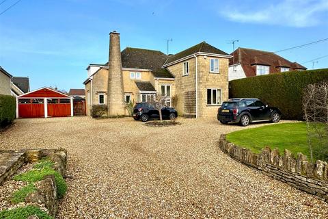 Old Hardenhuish Lane, Chippenham 4 bed detached house for sale