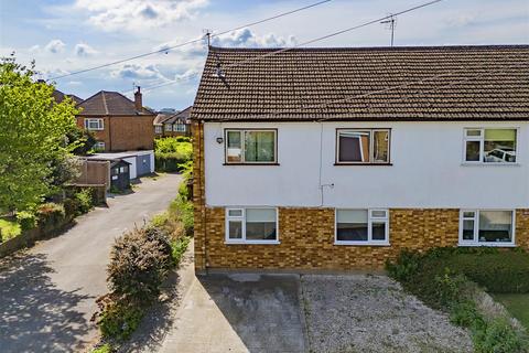 Rose Valley, Brentwood 2 bed maisonette for sale