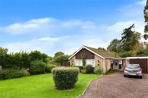 Blindley Heath, Lingfield, Surrey, RH7 3 bed bungalow for sale