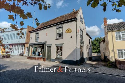 High Street, Saxmundham, Suffolk, IP17 2 bed apartment for sale