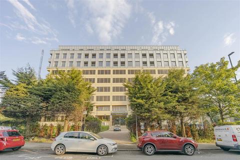 Westgate House, West Gate, London, W5 1 bed apartment for sale