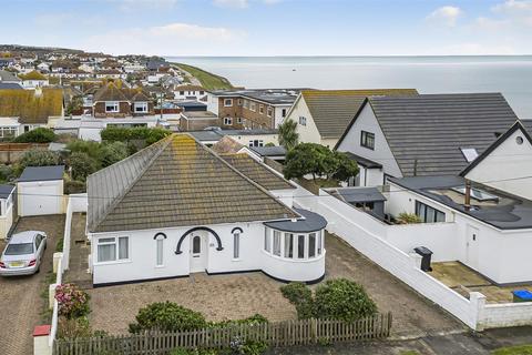 Horsham Avenue, Peacehaven 3 bed detached bungalow for sale