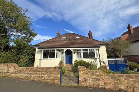 4 bedroom detached bungalow for sale