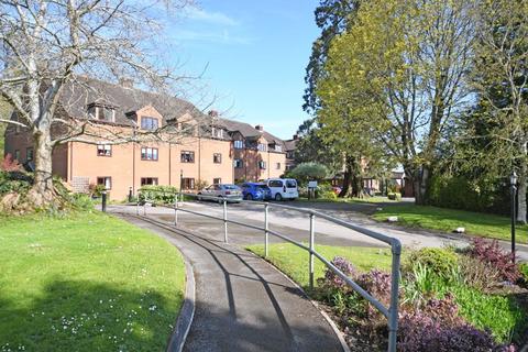 Priory Gardens, Wellington TA21 2 bed flat for sale