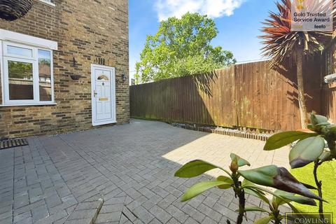 Compton Terrace, Wickford 1 bed apartment for sale