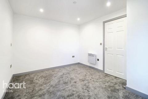Green Lane, Leeds 1 bed apartment for sale