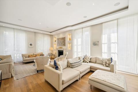 Cumberland Street, London, SW1V 4 bed townhouse for sale