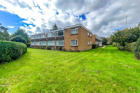 Barrack Road, Christchurch, Dorset, BH23 2 bed apartment for sale