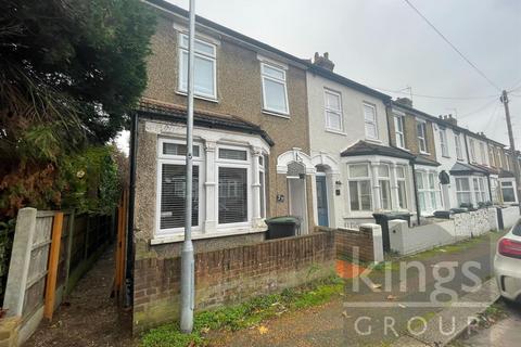 Ruskin Avenue, Waltham Abbey 3 bed house for sale