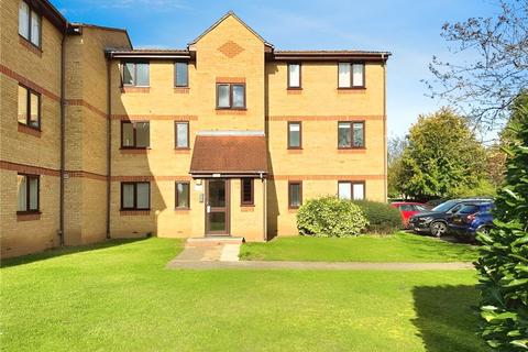 Lowestoft Drive, Slough, Berkshire 2 bed apartment for sale