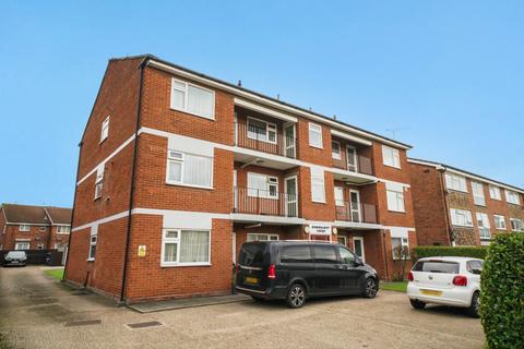 Kenton Road, Kenton, HA3 2 bed flat for sale