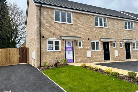 Bourne Road, Coronation Drive NG33 2 bed terraced house for sale