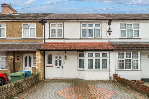 Avondale Road, Harrow HA3 3 bed terraced house for sale