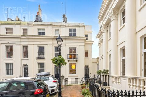 Lansdowne Square, Hove, East Sussex, BN3 1 bed terraced house for sale