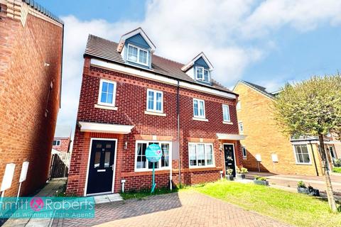 Albion Close, Houghton le Spring... 3 bed semi