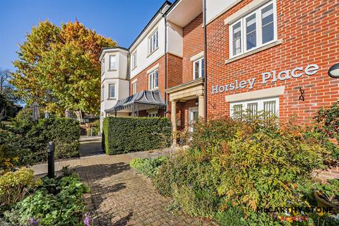 Horsley Place, High Street... 2 bed apartment for sale