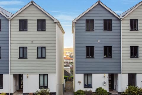 Inglebrook Heights, Bideford EX39 4 bed end of terrace house for sale