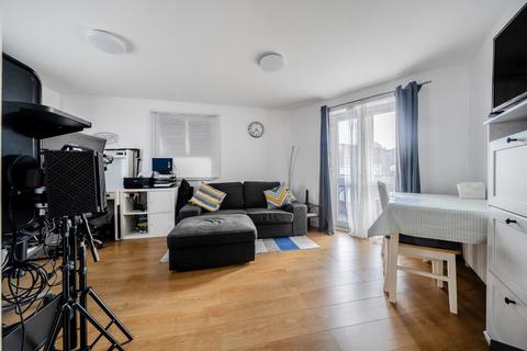 Trundleys Road, London, SE8 1 bed apartment for sale