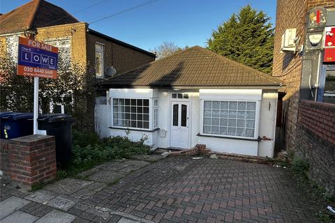 Brookhill Road, Hertfordshire EN4 3 bed bungalow for sale