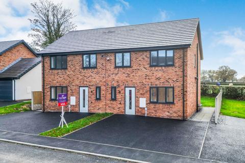 Maes Erw Isaf, Llandyrnog LL16 3 bed semi